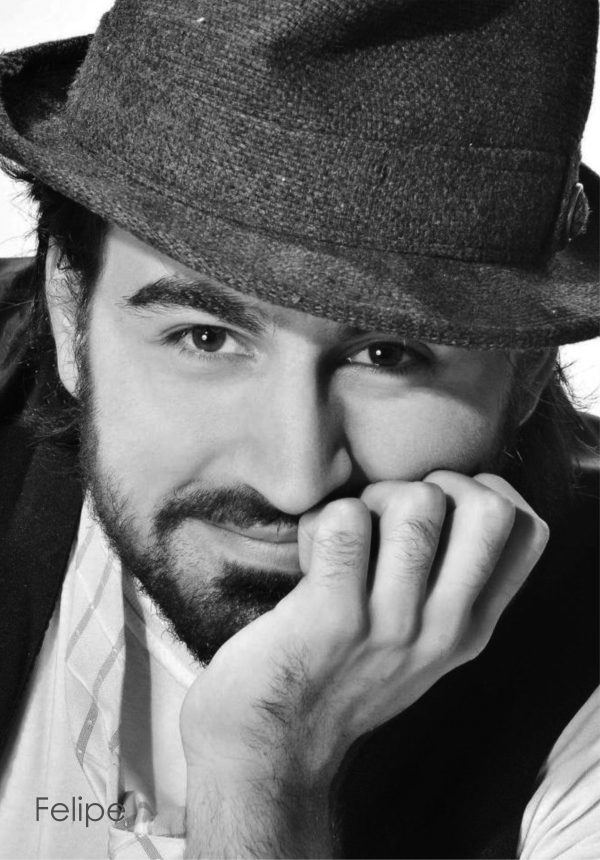 Felipe Forastiere profesor de Canto en Teatro Musical en Círculo de Baile